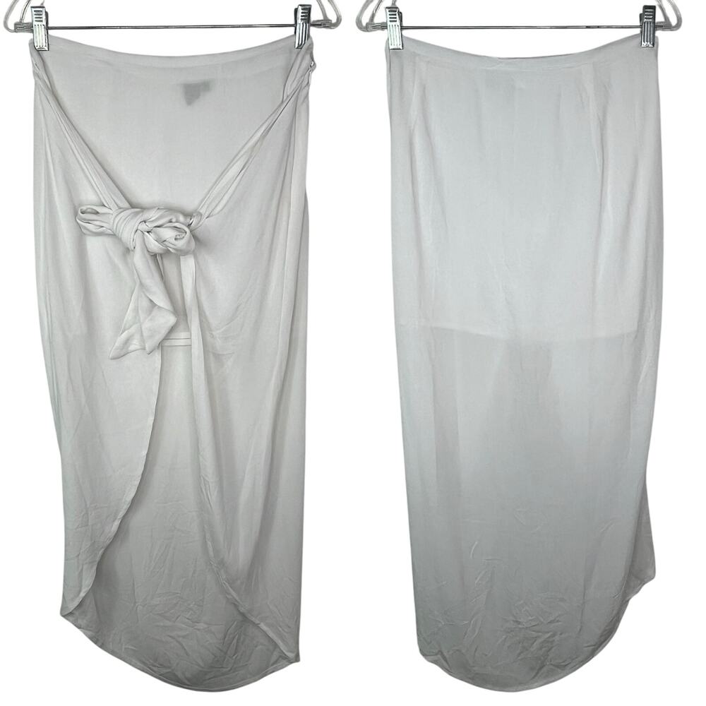 FARM Rio white wrap front skirt, size M, minimalist, resortwear, zipper side